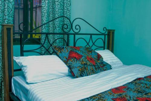 Smiling Rest House