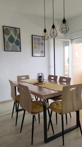 Facilities, Deltafamily ¡ barbacoa,piscina, wifi Chromecast !! in Els Muntells