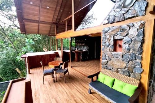 Balkon/terasa, Luxury cabin surrounded by nature in Cayambe