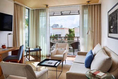 319016176 The Betsy Hotel, South Beach