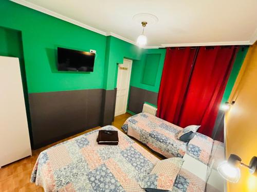 Hostal Numancia - image 10