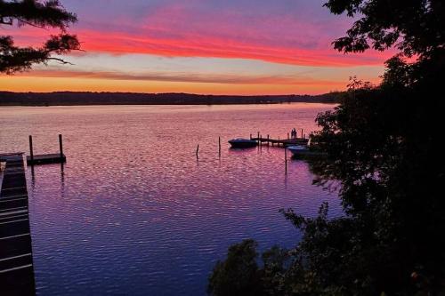 Chickahominy River Home Close to Williamsburg