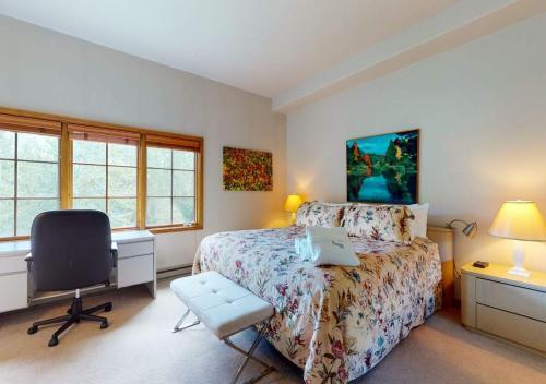 Borders Lodge by TO in Avon, USA