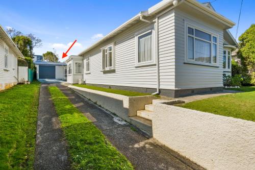 Shower, Karori Kabin - Karori Holiday Home in Karori