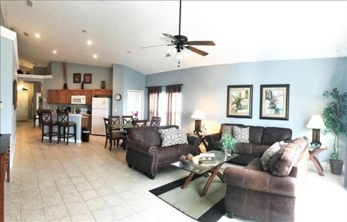 52 Andalusia House