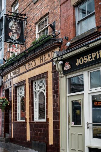 Lower Turks Head, Manchester