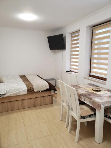 Ski-in ski-out Studio 2A7 Grand Monastery in بومبوروفو
