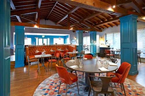 Novotel London Stansted Airport - image 7