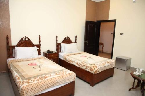 Hotel OR Odyssey Residence Multan