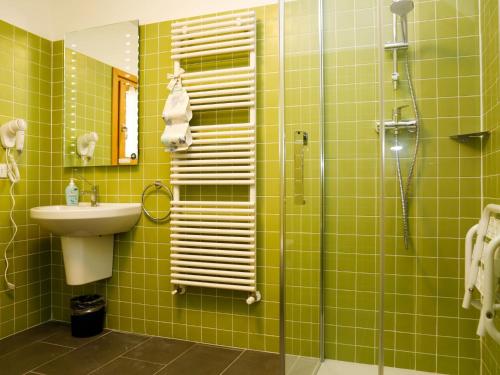 Apartment App- A - Cjase Fravins by Interhome in Raveo