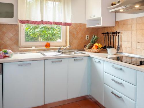 Apartment Marinella-3 by Interhome in Crni