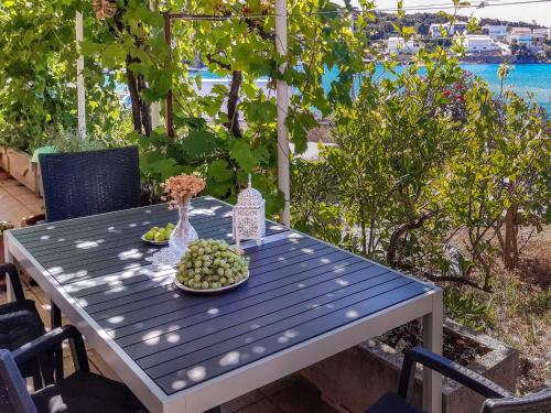  Apartment Nono Ante - PAG205 by Interhome in Borovići