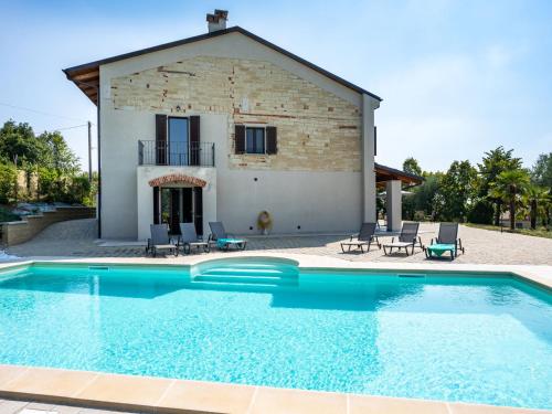 Holiday Home Casa Chiara - SIC400 by Interhome in Serralunga di Crea