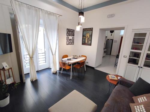 Casa Torrenapoli, Неаполь