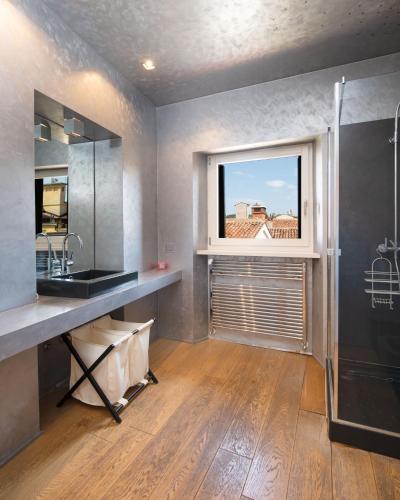 Apartment image 5