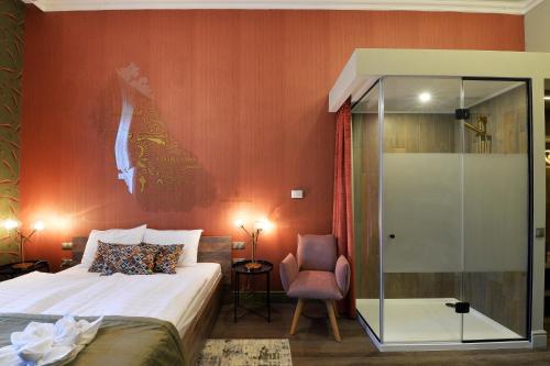 1 queen bed
