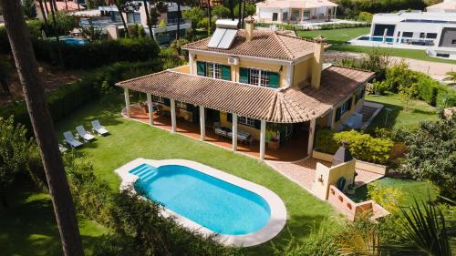 B&B Aroeira - Family Friendly Villa Aroeira Golf - Bed and Breakfast Aroeira