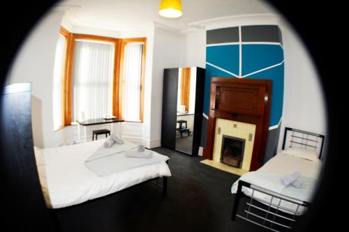 Old Swan Guest House near Croxteth Hall & Country Park