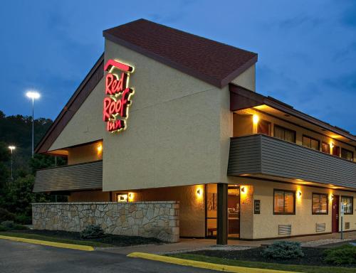 Red Roof Inn Charleston - Kanawha City, WV in Charleston, USA
