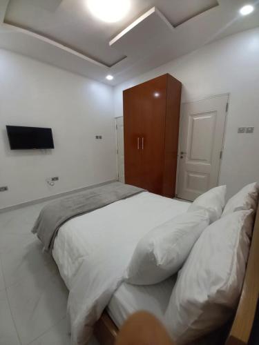Tranquil 4 bedroom Home, Osapa London, Lekki