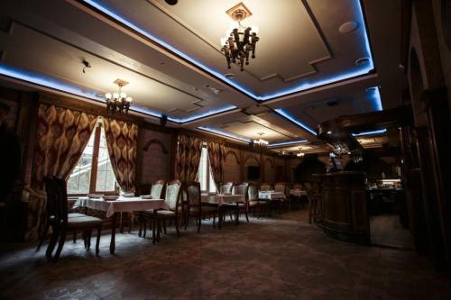 Pub/lounge, Forest club Sherwood in Lukashivka