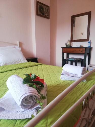Elli Rooms 3