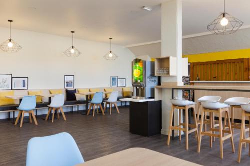 Comfort Hotel Amiens Nord - image 3