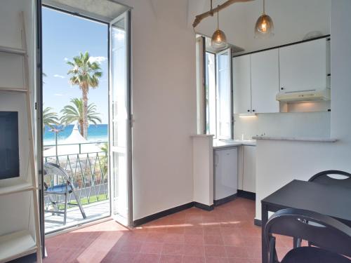  Medusa Apartment - Piazza 1 in Finale Ligure