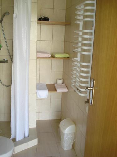 Vinland Guesthouse - image 11