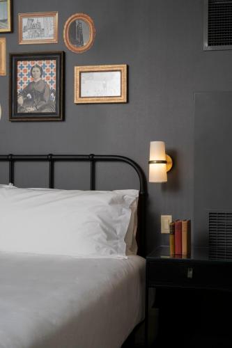 Premier Double Room with Two Double Beds image 5