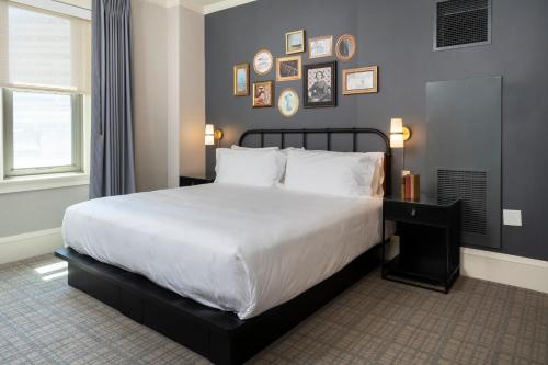 Copley Square Hotel, a FOUND Hotel Room Type - Queen Room