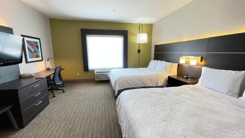Holiday Inn Express Hotel & Suites Decatur, TX by IHG in Decatur, USA