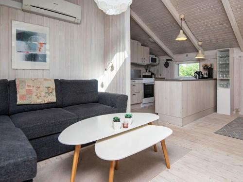 6 person holiday home in Ulfborg