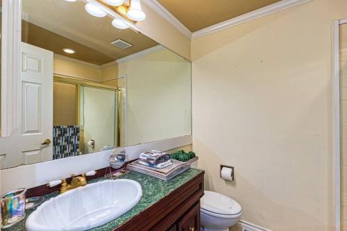 CASTLE VILLA: convenient n comfortable!