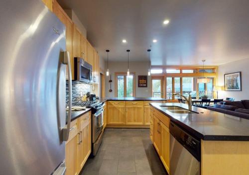 Lion Square Lodge Condos by TO