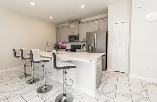 8923CG townhouse - image 3
