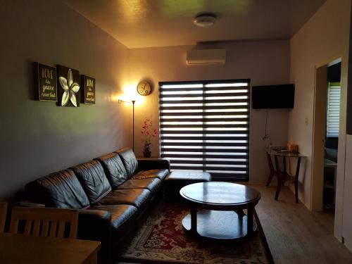 2 bedrooms, 4 beds