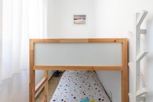 Modern Algarve Villa with Heated Pool and Beach Access