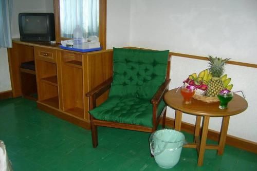Standard Double Room image 2
