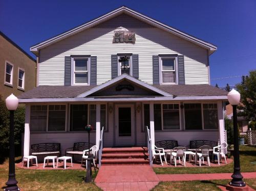 Pullman House Inn