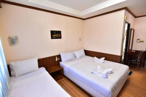 Triple Room image 6