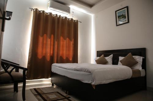 Deluxe Room image 10