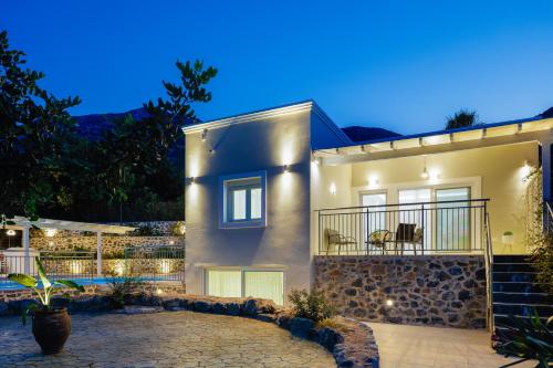 Villa with Private Pool image 3