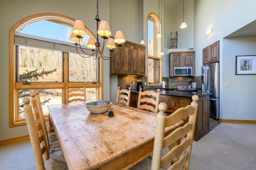 Le Chamonix F By Alpine Lodging Telluride - image 2