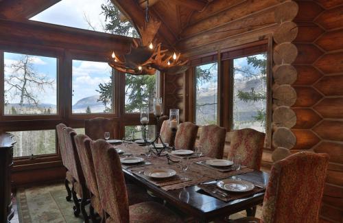 Sundance Grand Overlook by Alpine Lodging Telluride - image 2