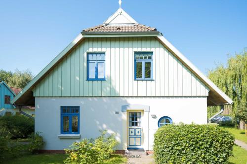 Ferienhaussiedlung Strandperlen Sanddornhof 5d (Typ IV) in Wustrow, Deutschland