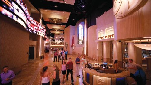 Hollywood Casino Joliet Hotel – Joliet, IL