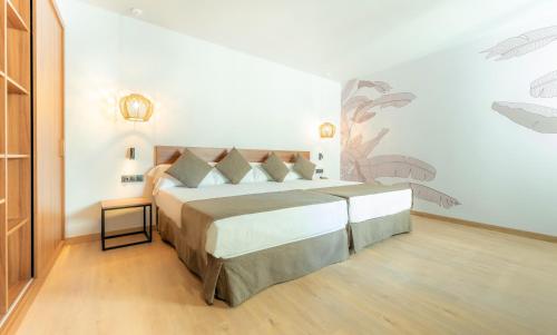 Dwo Nopal by Checkin - image 6