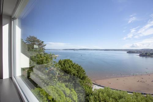 8 Bayview Vernon Court