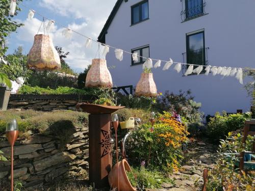 Im Erzgebirge Wandern, Fahrrad fahren oder entspannen - Apartment - Ehrenfriedersdorf